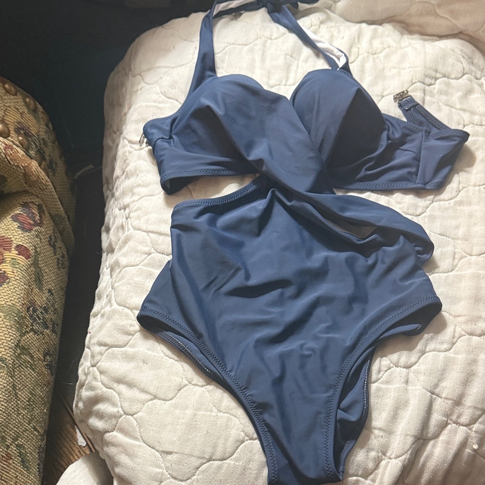 Cupshe Navy Blue One Piece Swimsuit